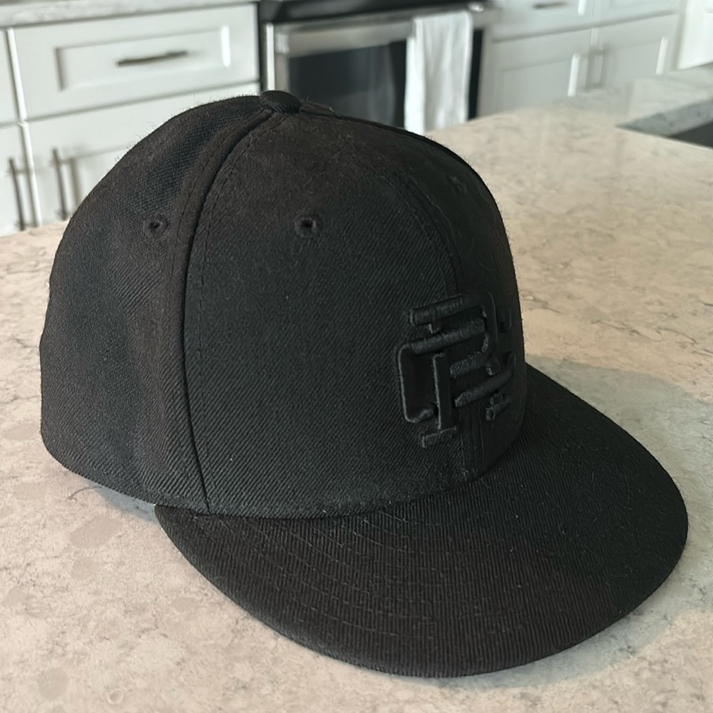 New! Reigning Champ New Era hat. Size 7 1/4